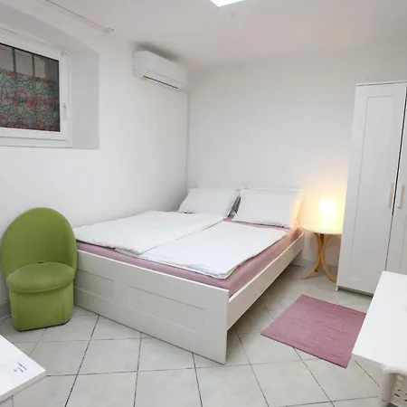 Date Apartment Koper