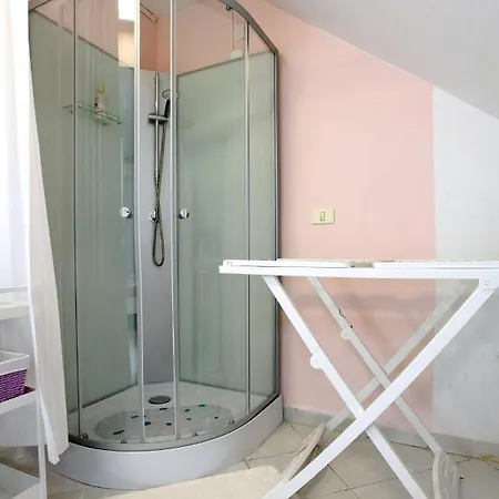 Date Apartment