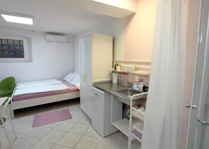 With Bathroom Date Appartement *