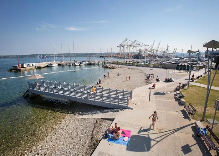 With Bathroom Date Appartement *